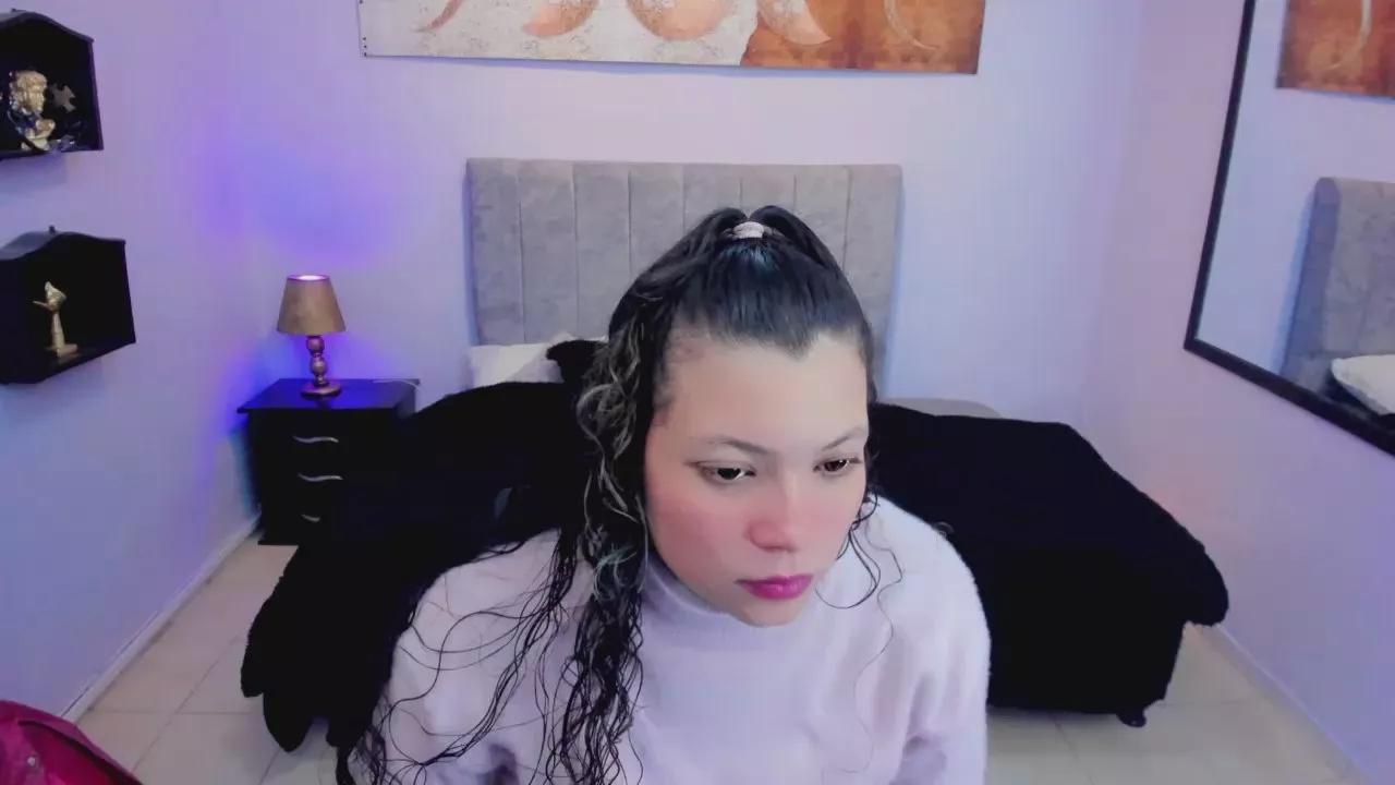 Lana_stone_ on Cam4 
