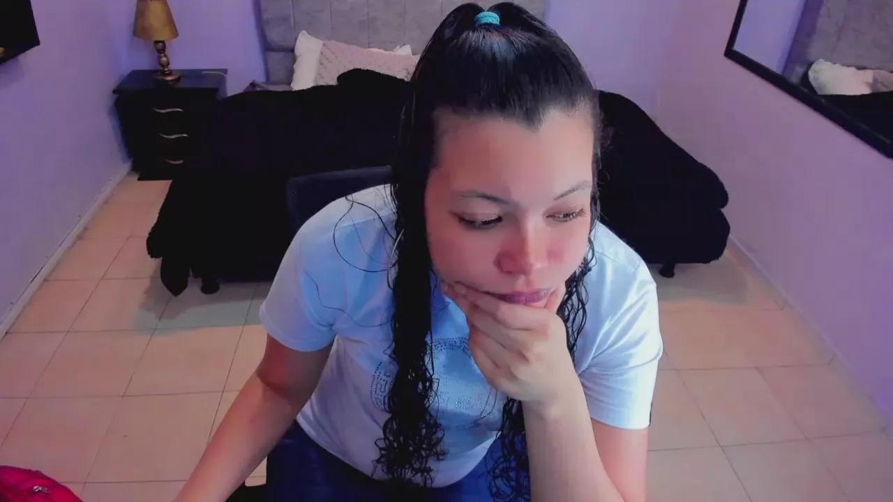 Lana_stone_ on Cam4 