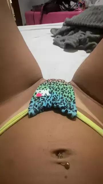 lara364 on Cam4 
