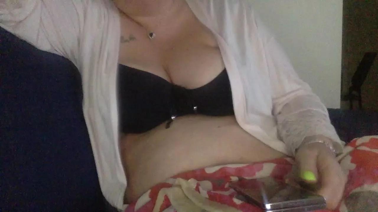 LaReginaNera on Cam4 