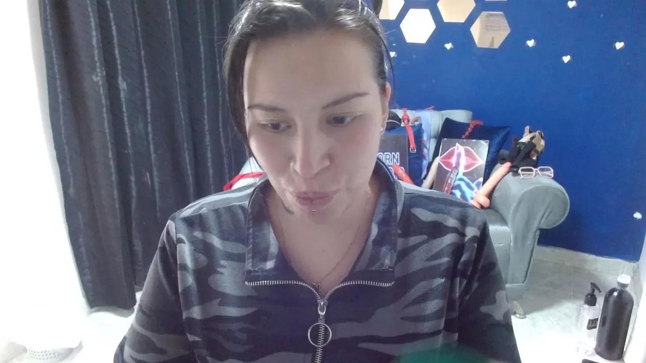 layanafuckass on Cam4 