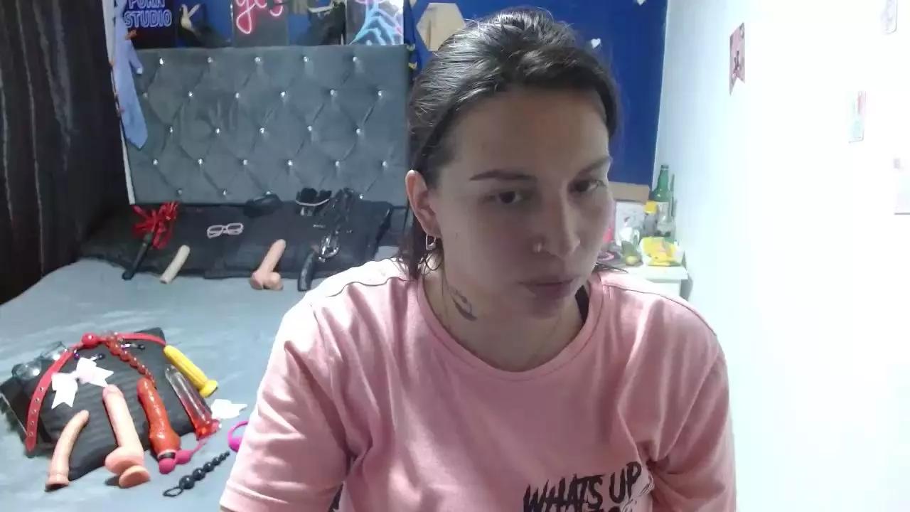 layanafuckass on Cam4 
