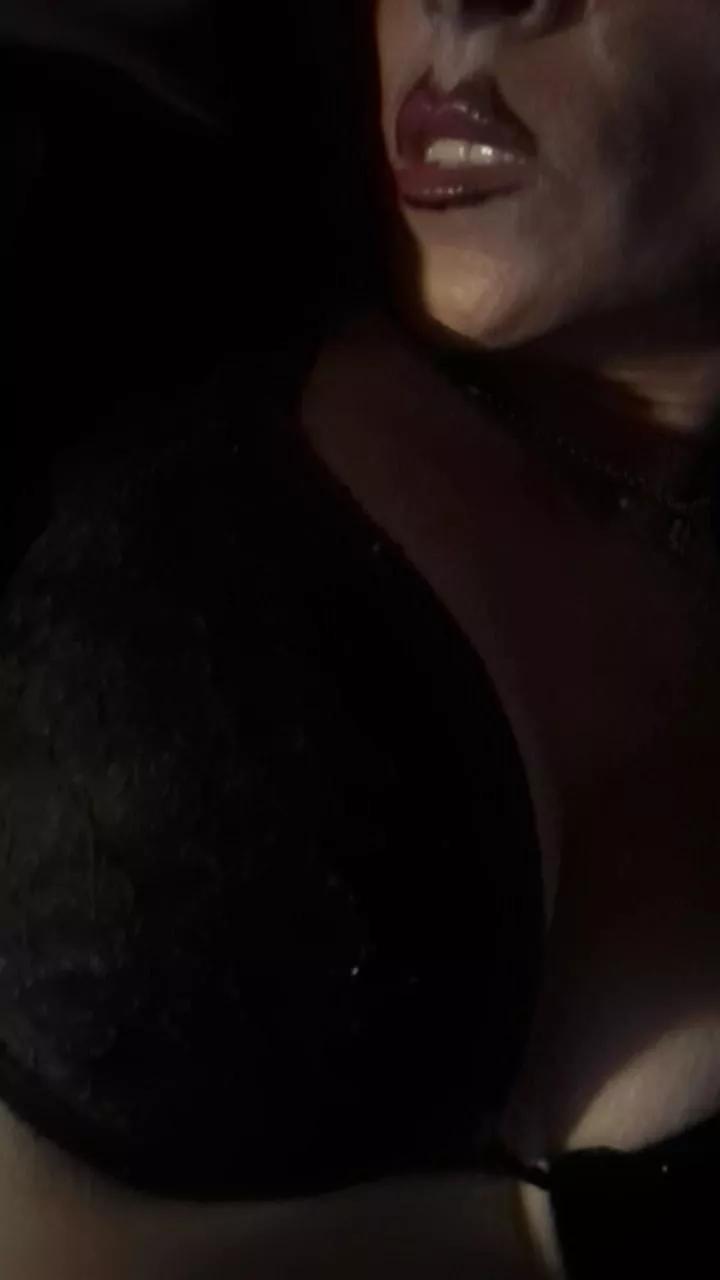 lellamonellahot on Cam4 
