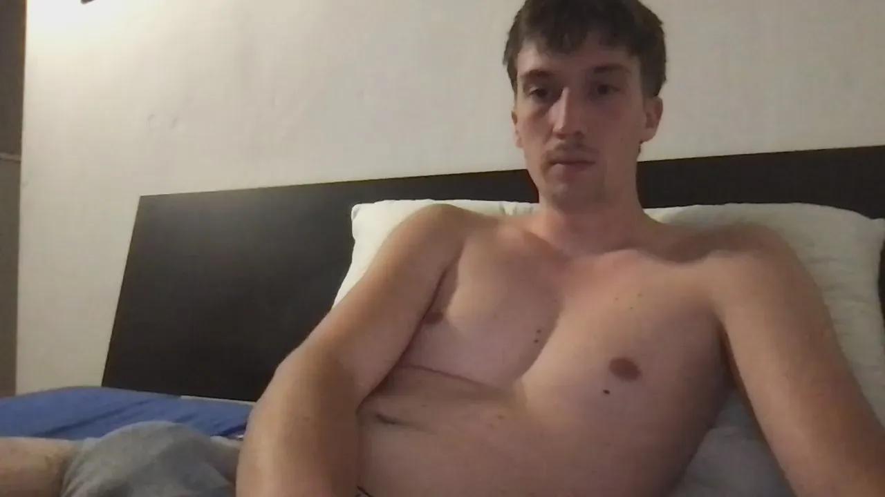 LeonToPlay on Cam4