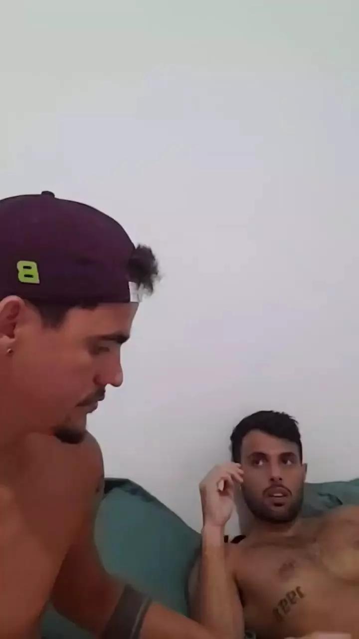Levi_Henrique on Cam4 
