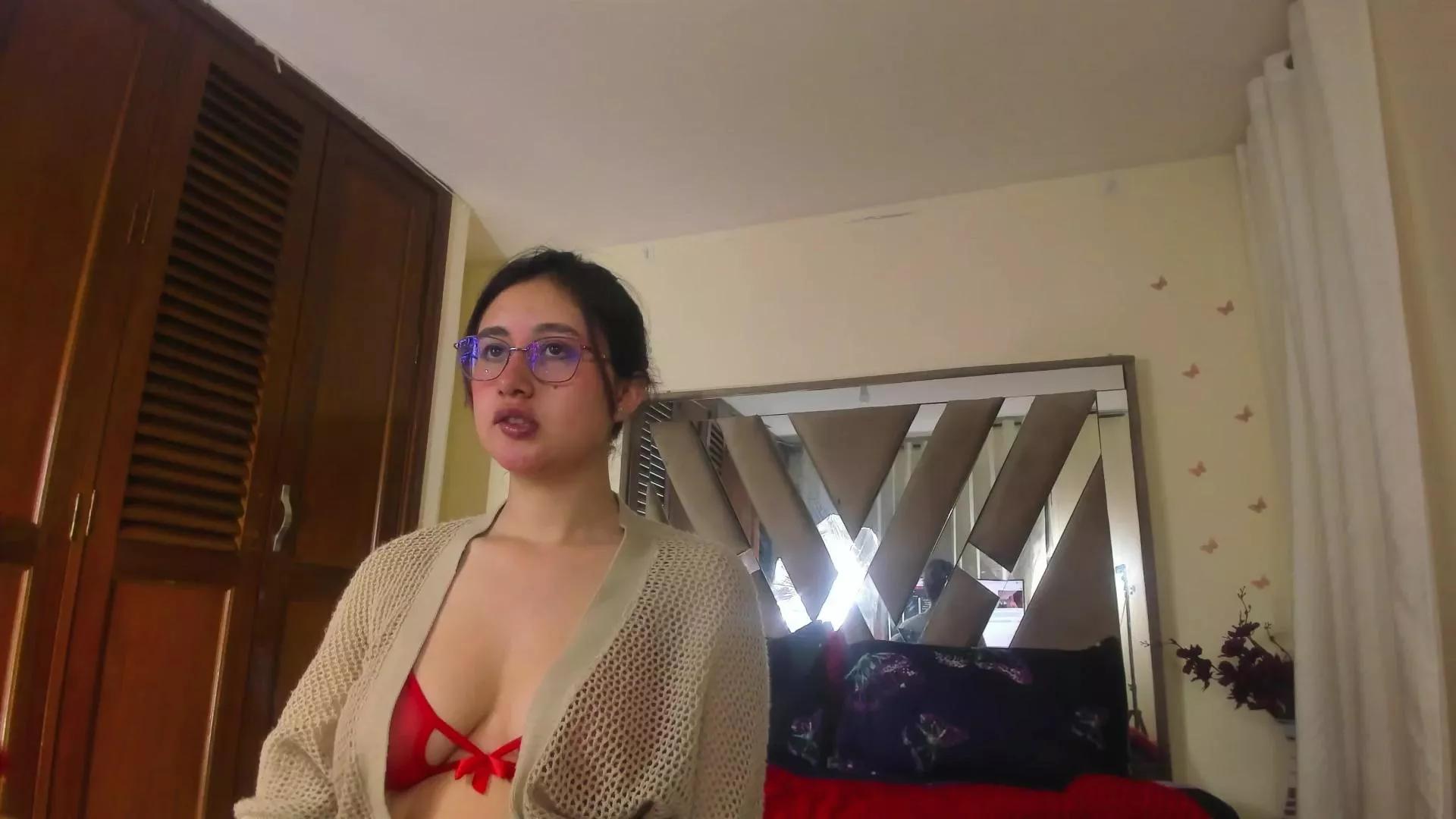 leyla_darly on Cam4 