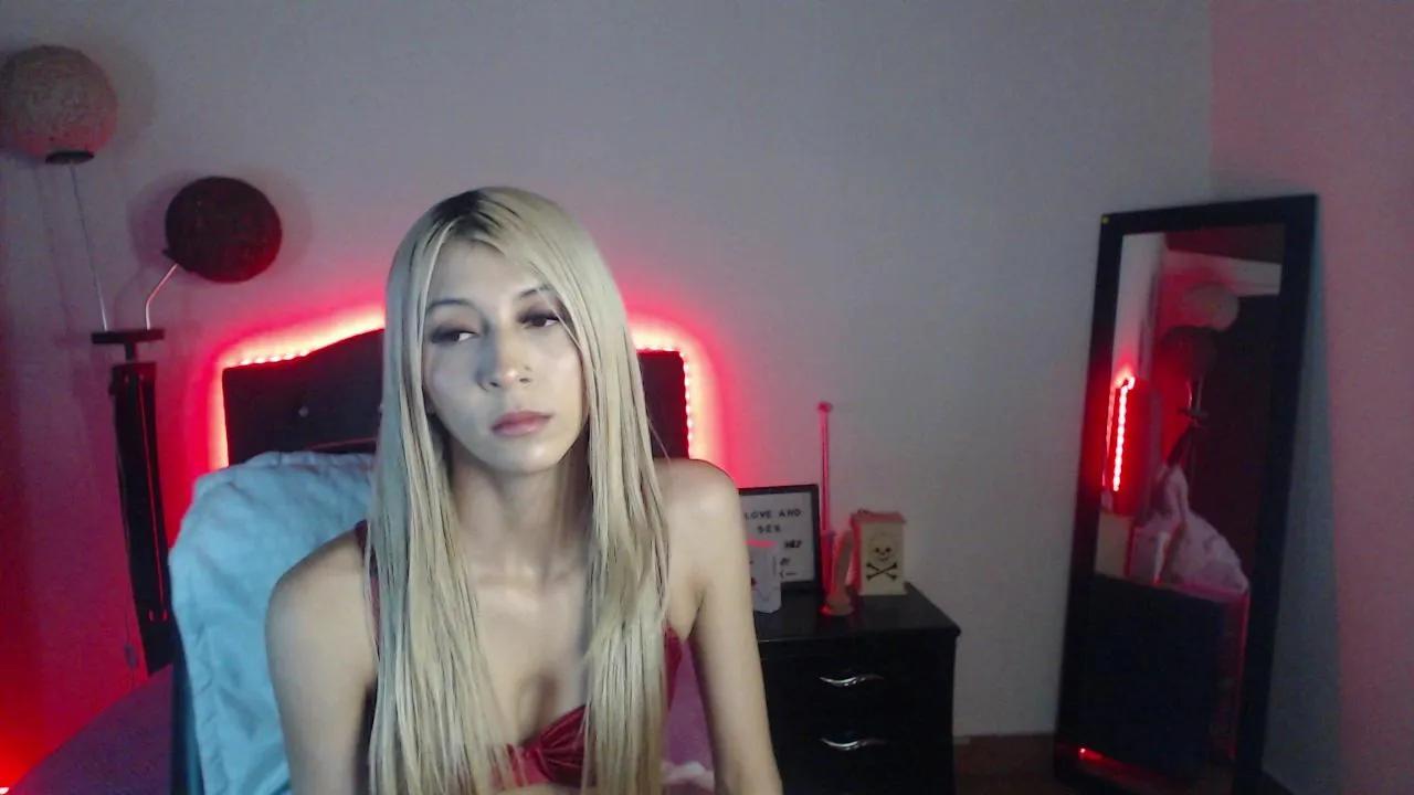 Offline Lia_baby on Cam4