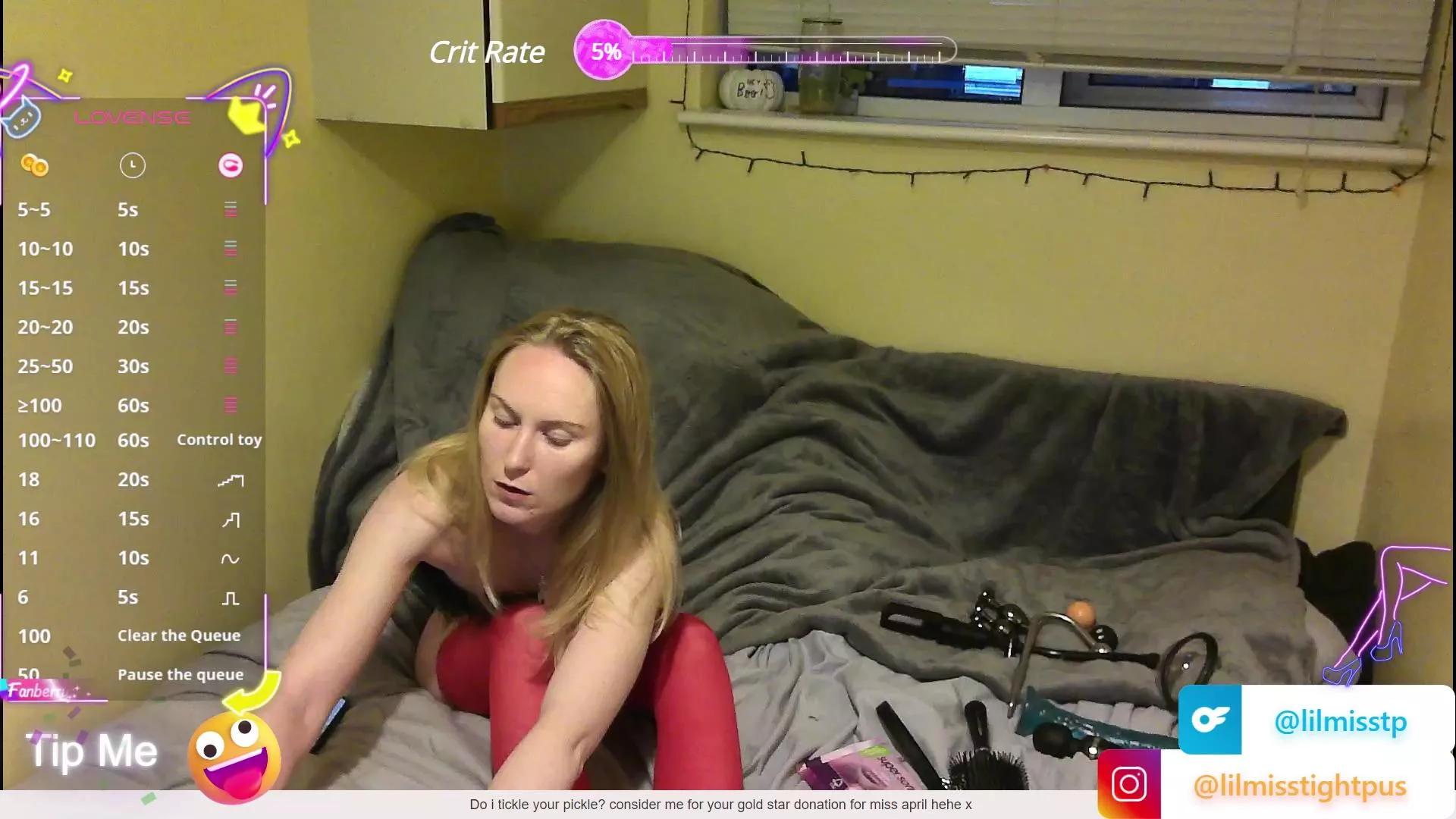 LilMissTightPus on Cam4 