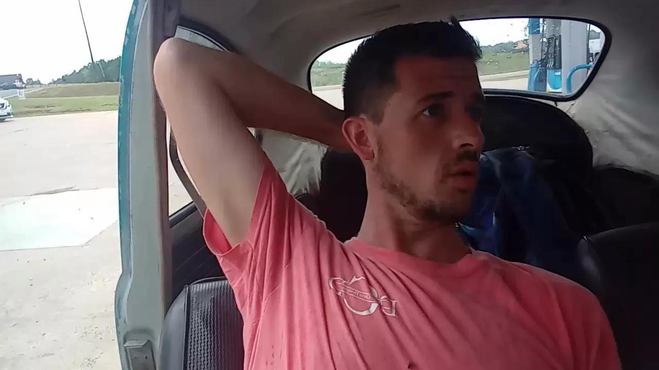 Littleguy25 on Cam4 
