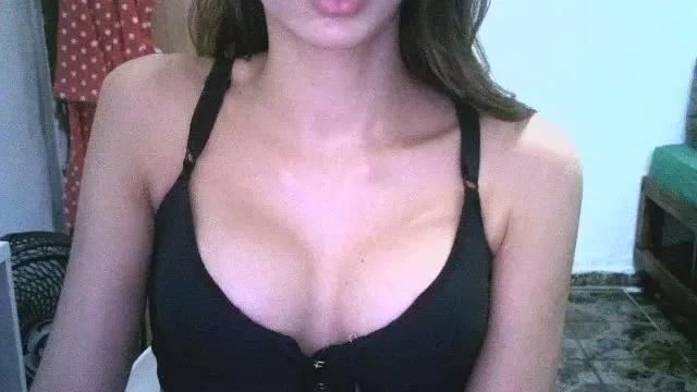 Offline Lizaquiin on Cam4