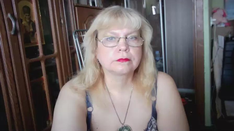 LOLA1972 on Cam4 