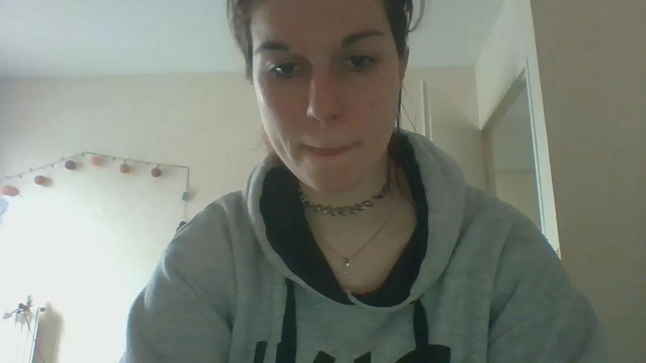 Lolabtrs on Cam4 