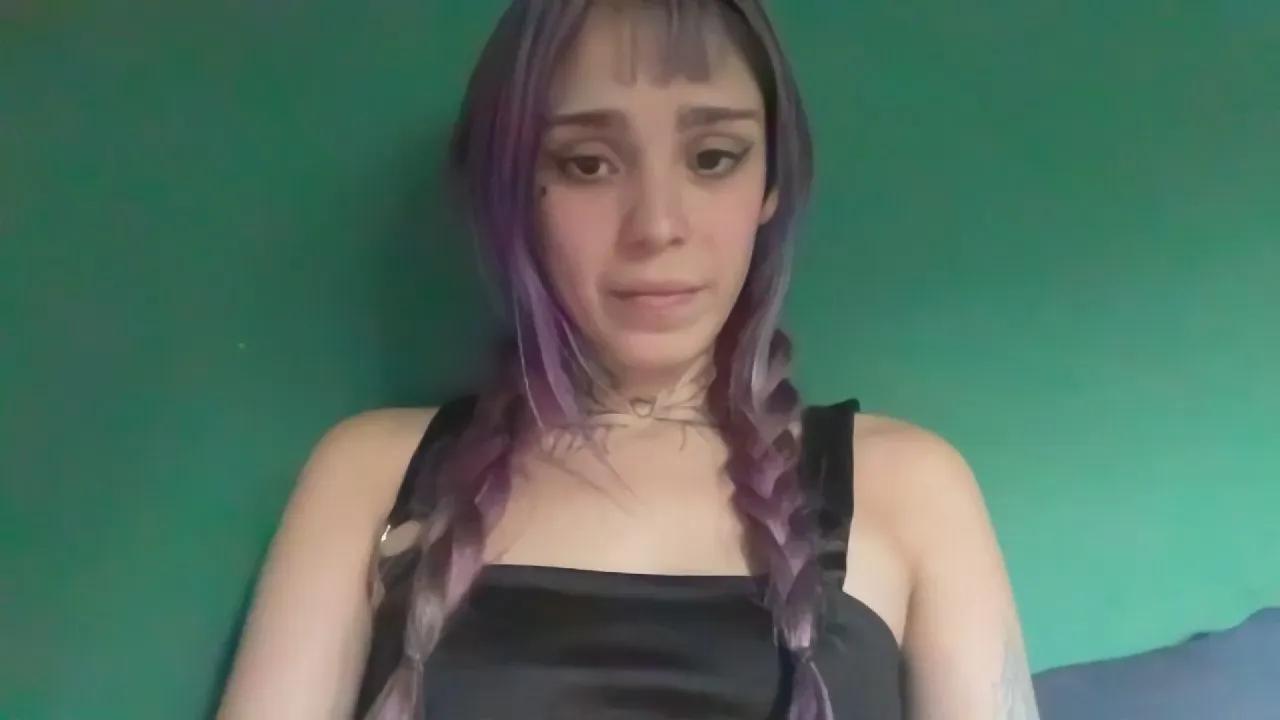 loleta_petite on Cam4 