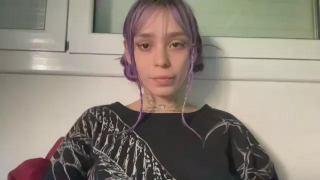 loleta_petite on Cam4 