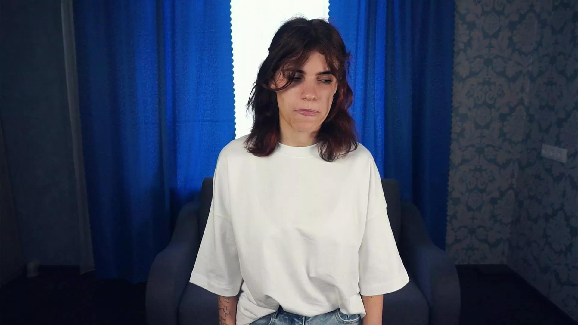 LoraBrickell on Cam4 