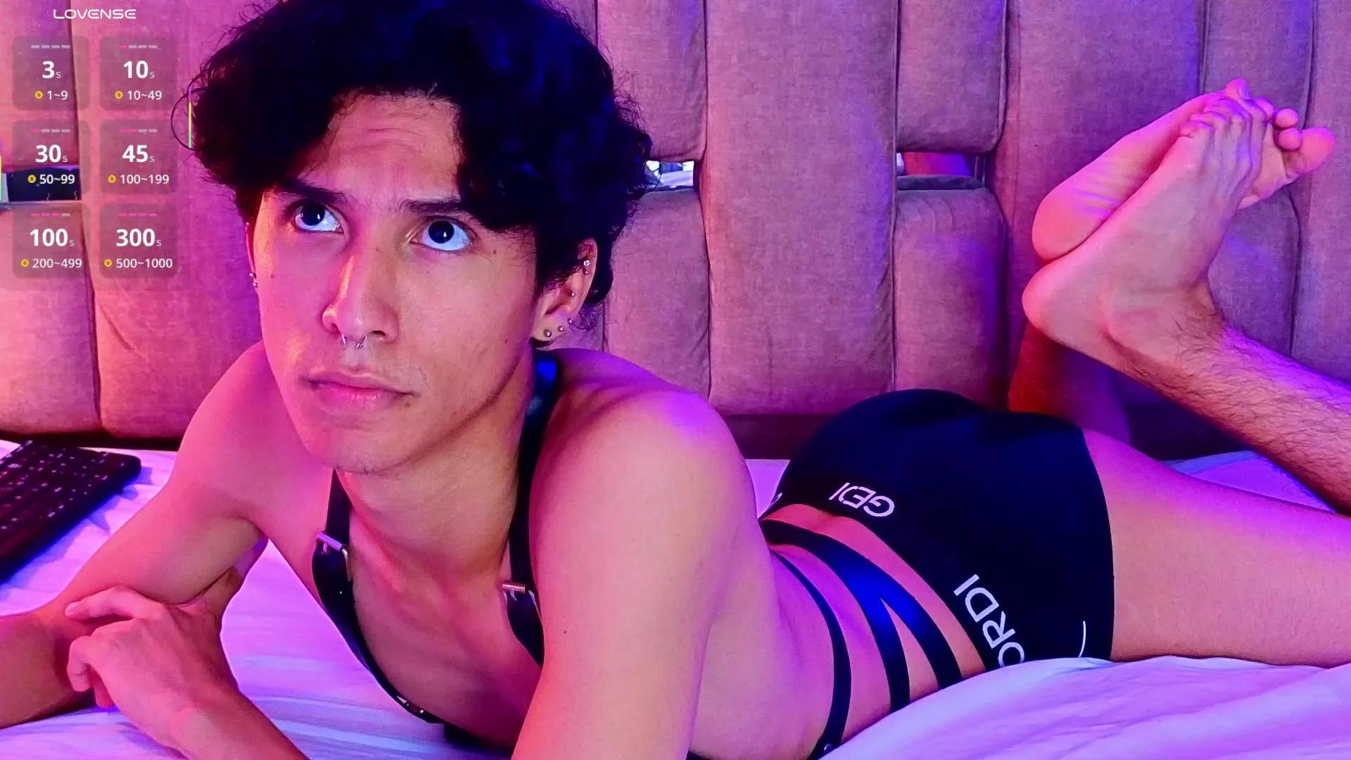 LouiRouse on Cam4 
