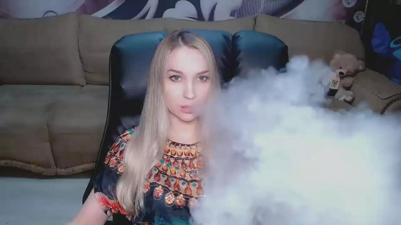 Lovellymalina on Cam4 