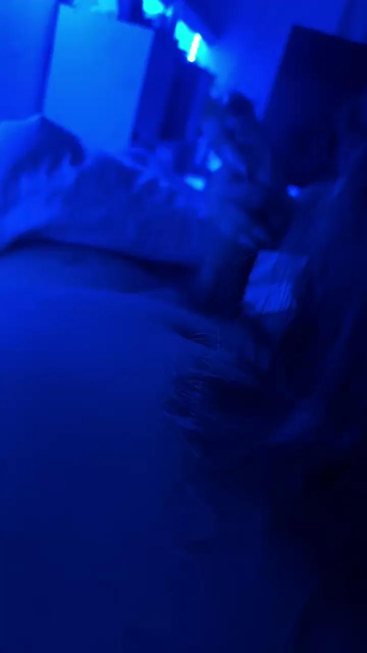 Offline lovelove19hot on Cam4