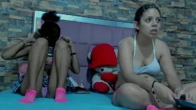 Offline lovingirls24 on Cam4