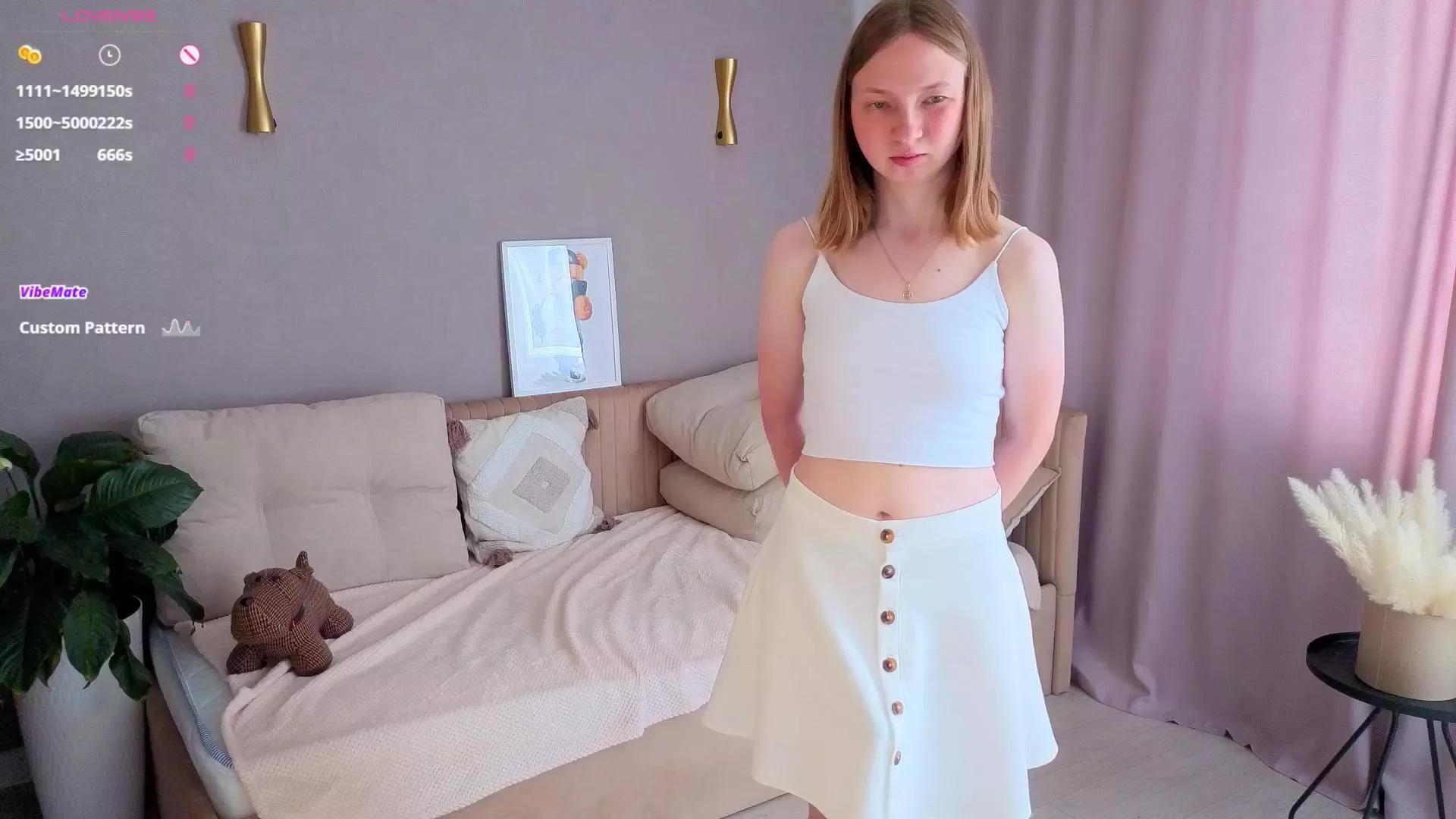 LuluLight on Cam4 