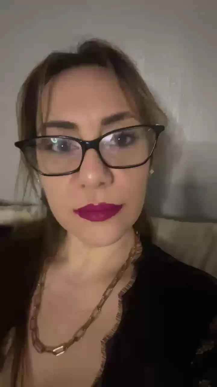 Luly_ver on Cam4 