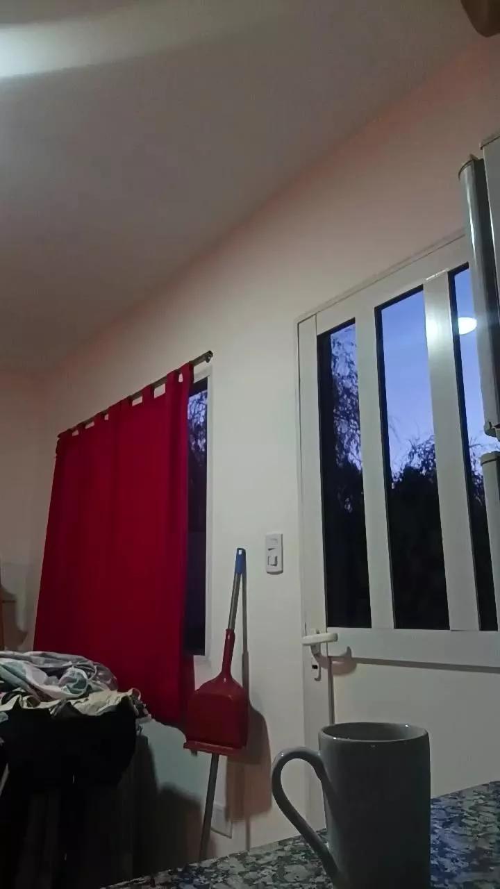 Luulii_loove on Cam4 