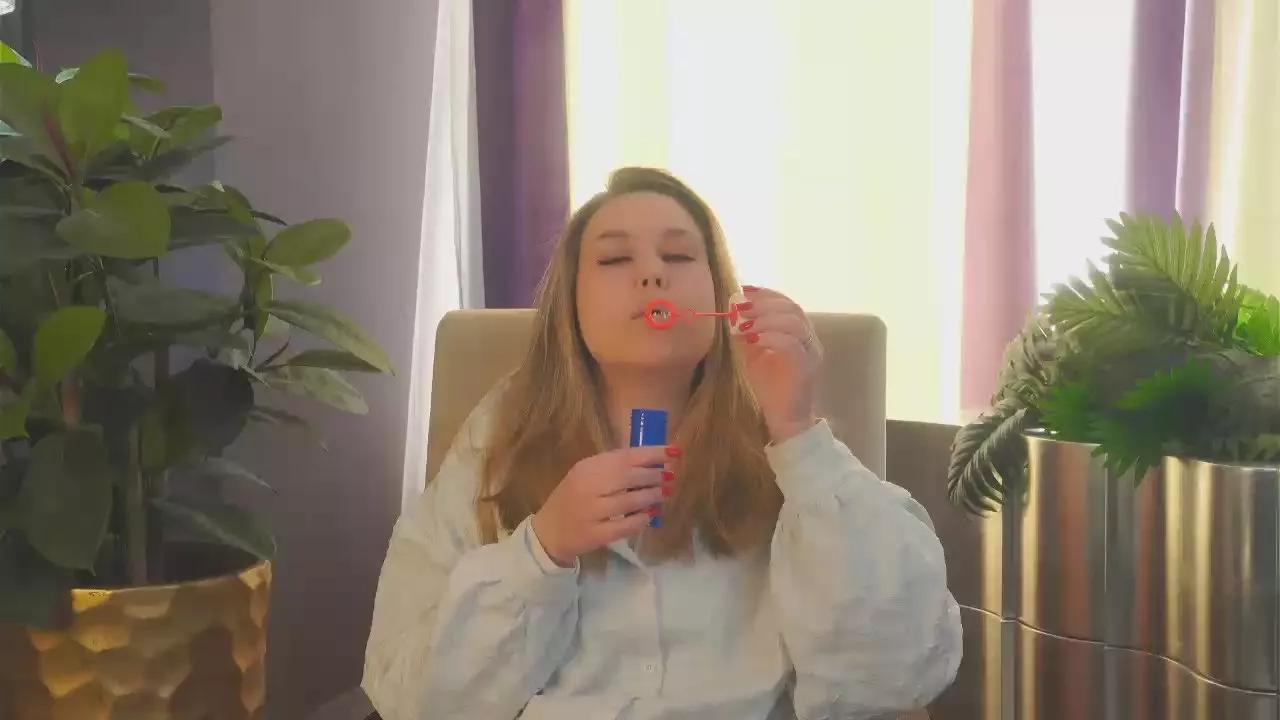 LynApps on Cam4 