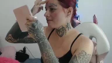 Offline Maddy_Vicius19 on Cam4