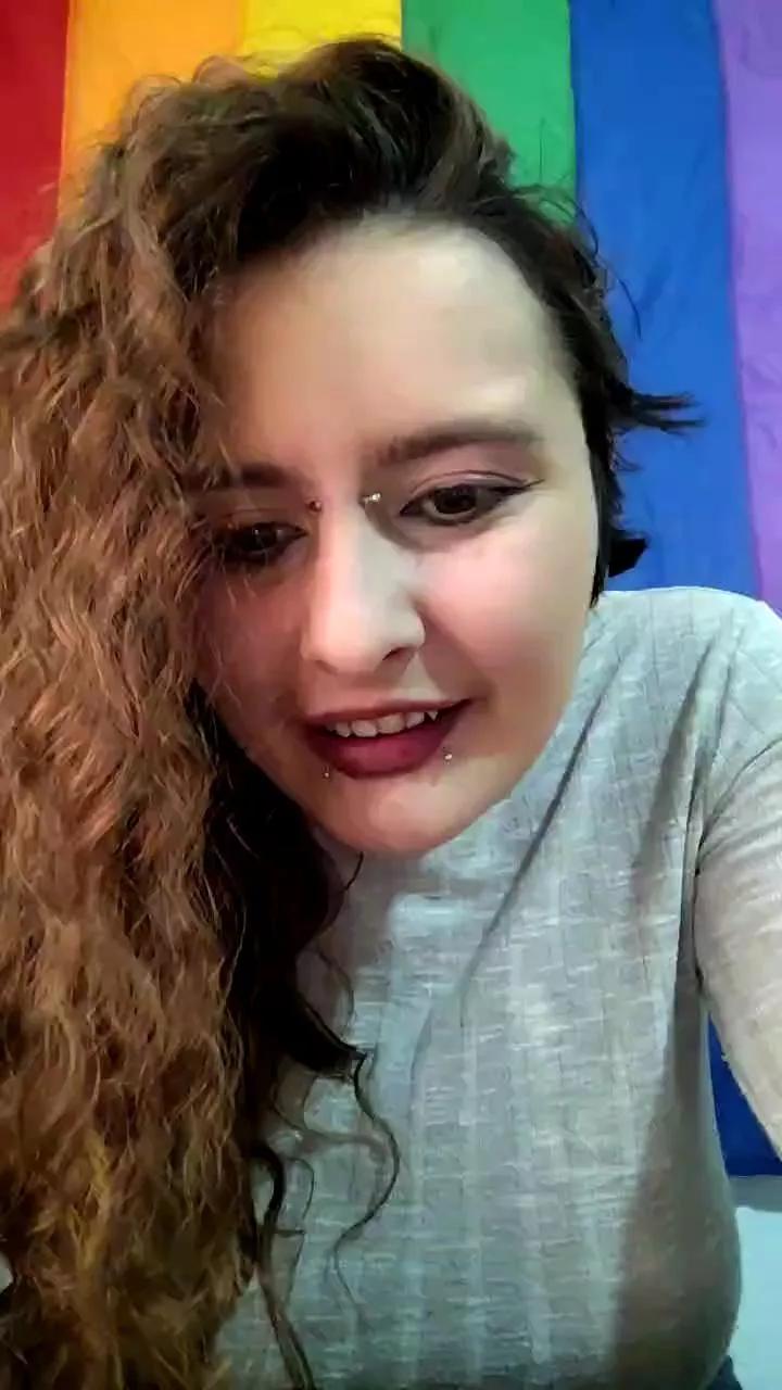Maggie_d0ll on Cam4 