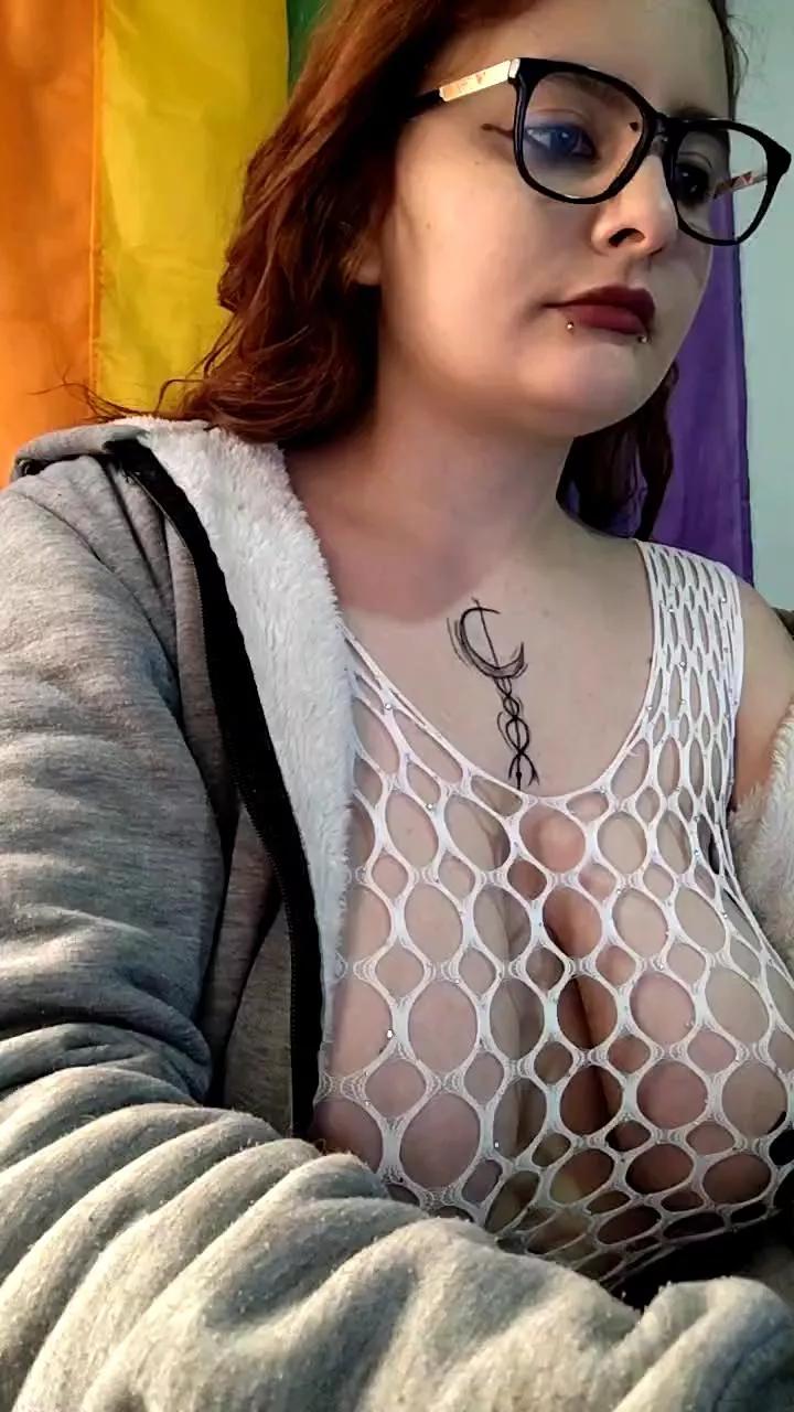 Maggie_d0ll on Cam4 