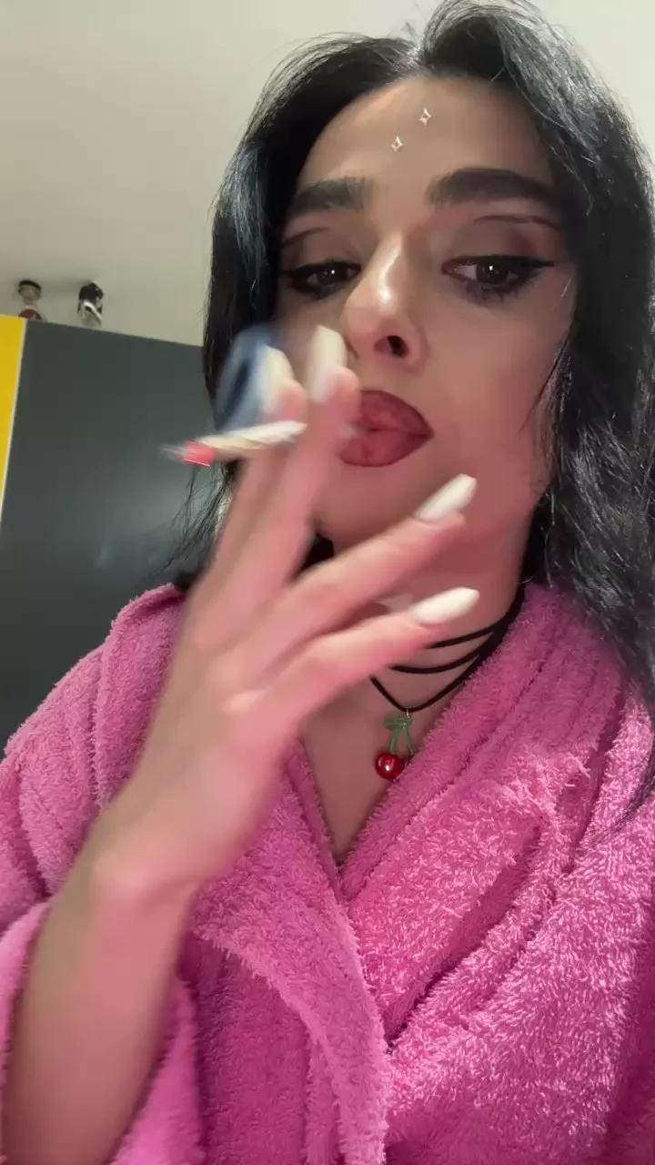 maia183 on Cam4 