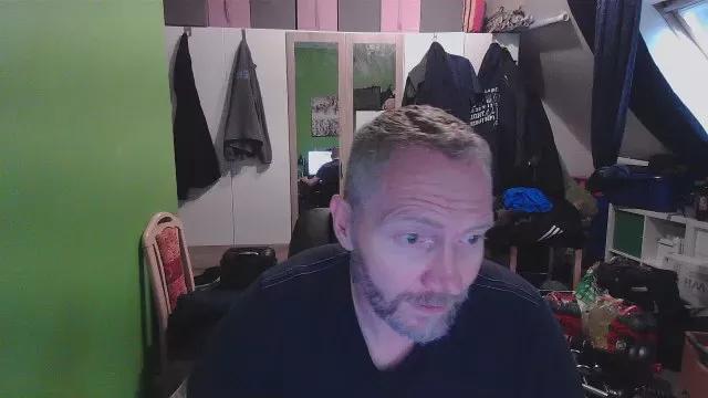 Mannfredfick on Cam4 