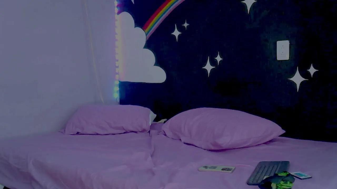 Offline mariposa_violet on Cam4