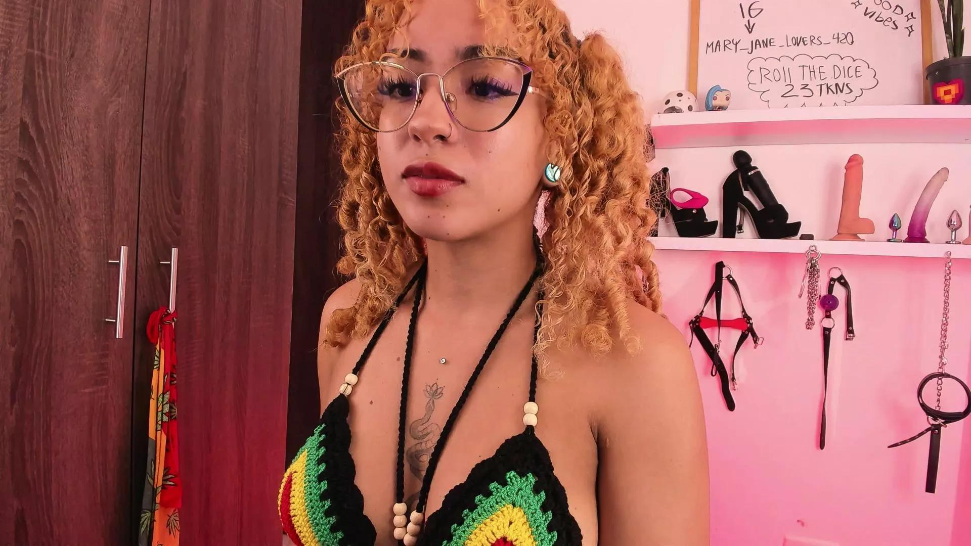 MaryJane_lovers on Cam4 