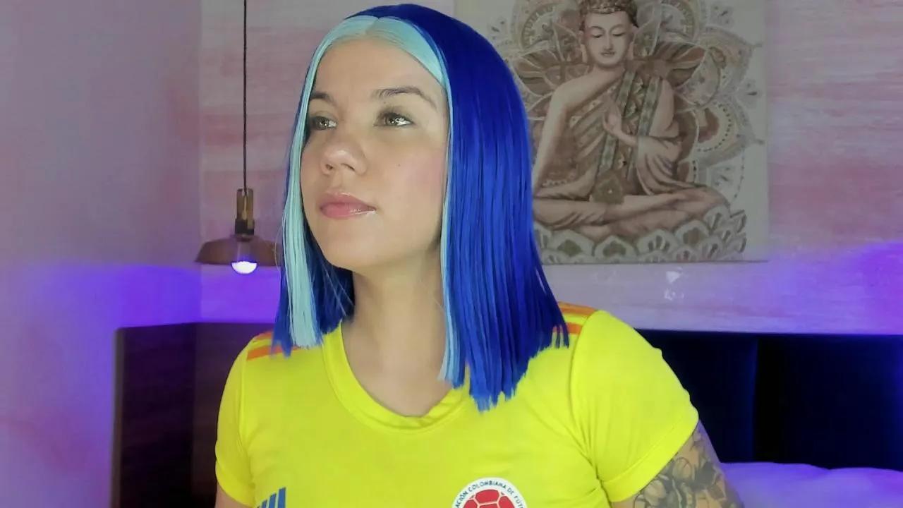 MelanieRoux on Cam4