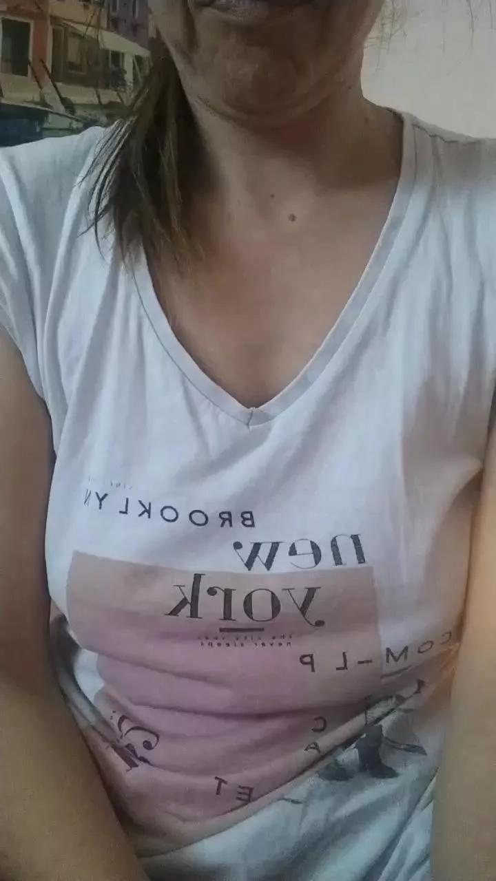 Melany851 on Cam4 