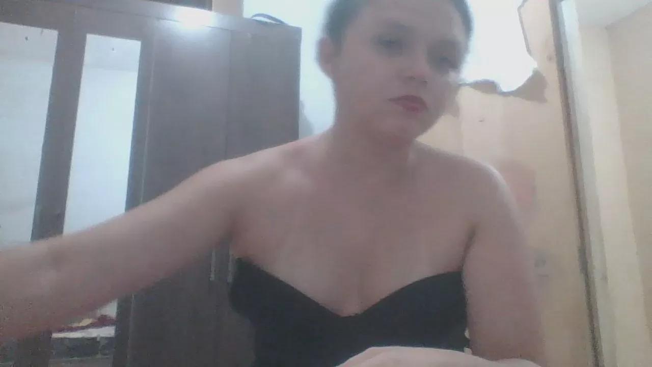 Mell02404 on Cam4 