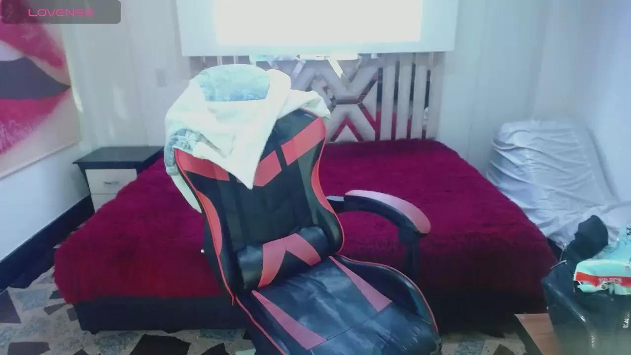miaa_scott on Cam4 