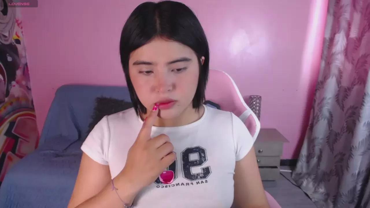 michell_petty01 on Cam4 