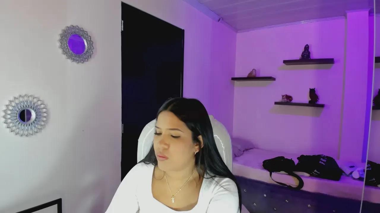Miiss_Greyy on Cam4 