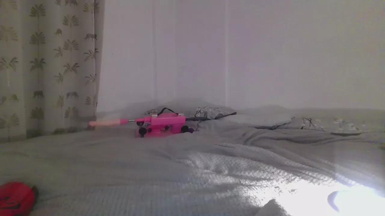 Millie_Emilio on Cam4 