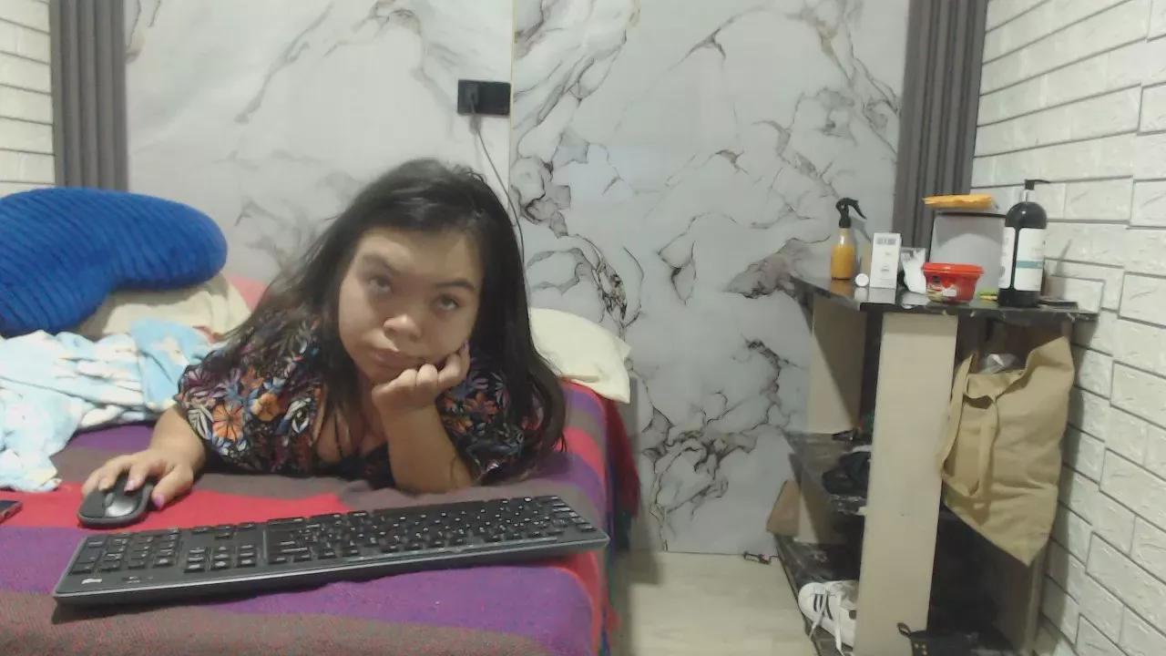 mini_michelle_ on Cam4 