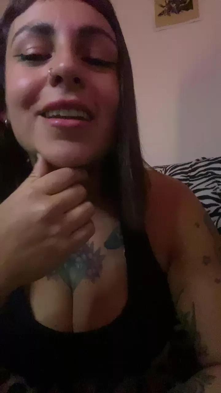 MissRoxyy on Cam4 