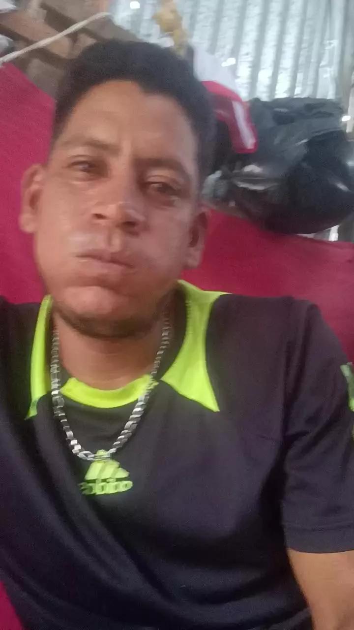 Mistercum04 on Cam4 