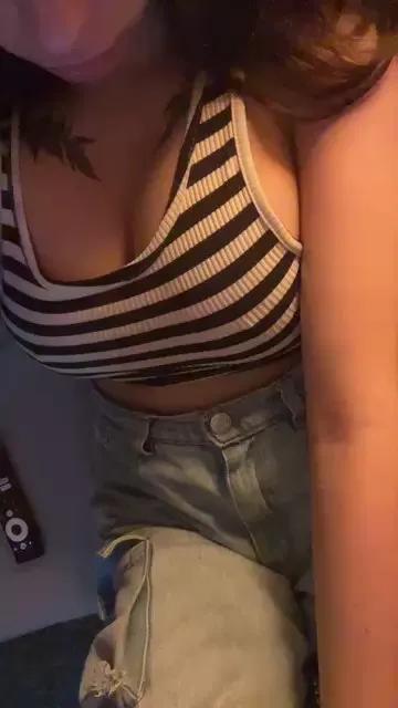 Mmaai on Cam4 