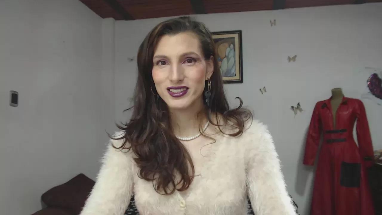 moira_hot on Cam4 