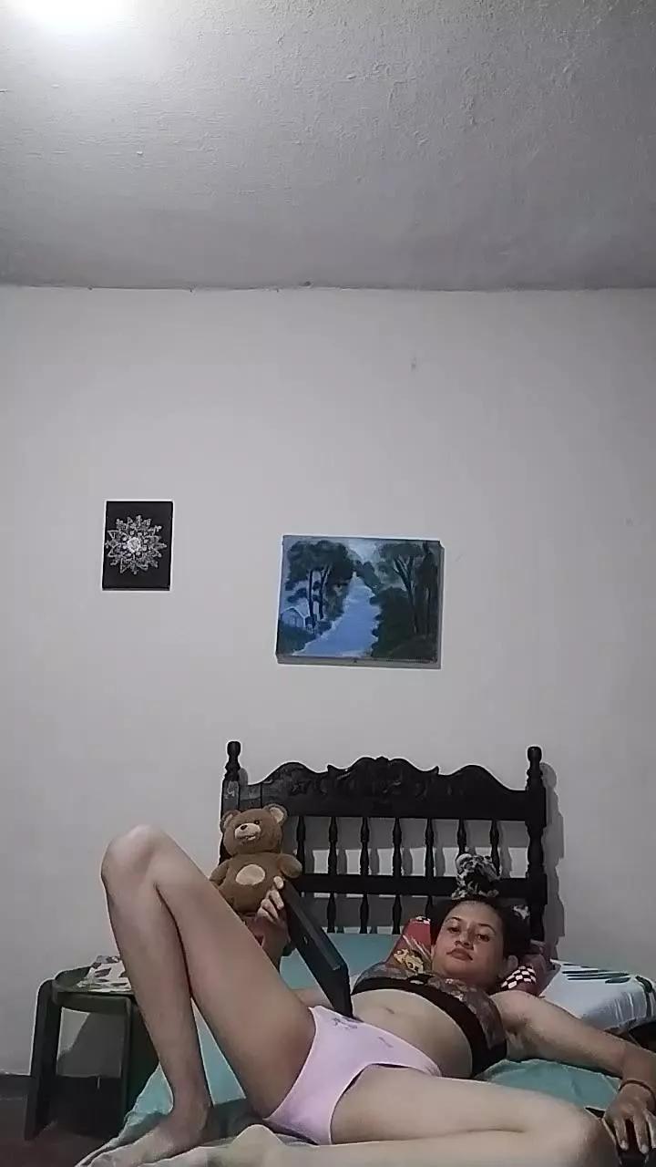 Nadesdha on Cam4 