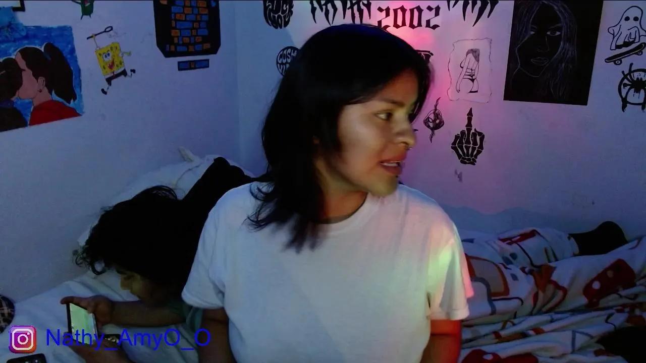 Offline Nathy_AmyO_O on Cam4