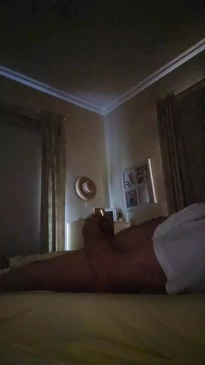 needitt2 on Cam4 
