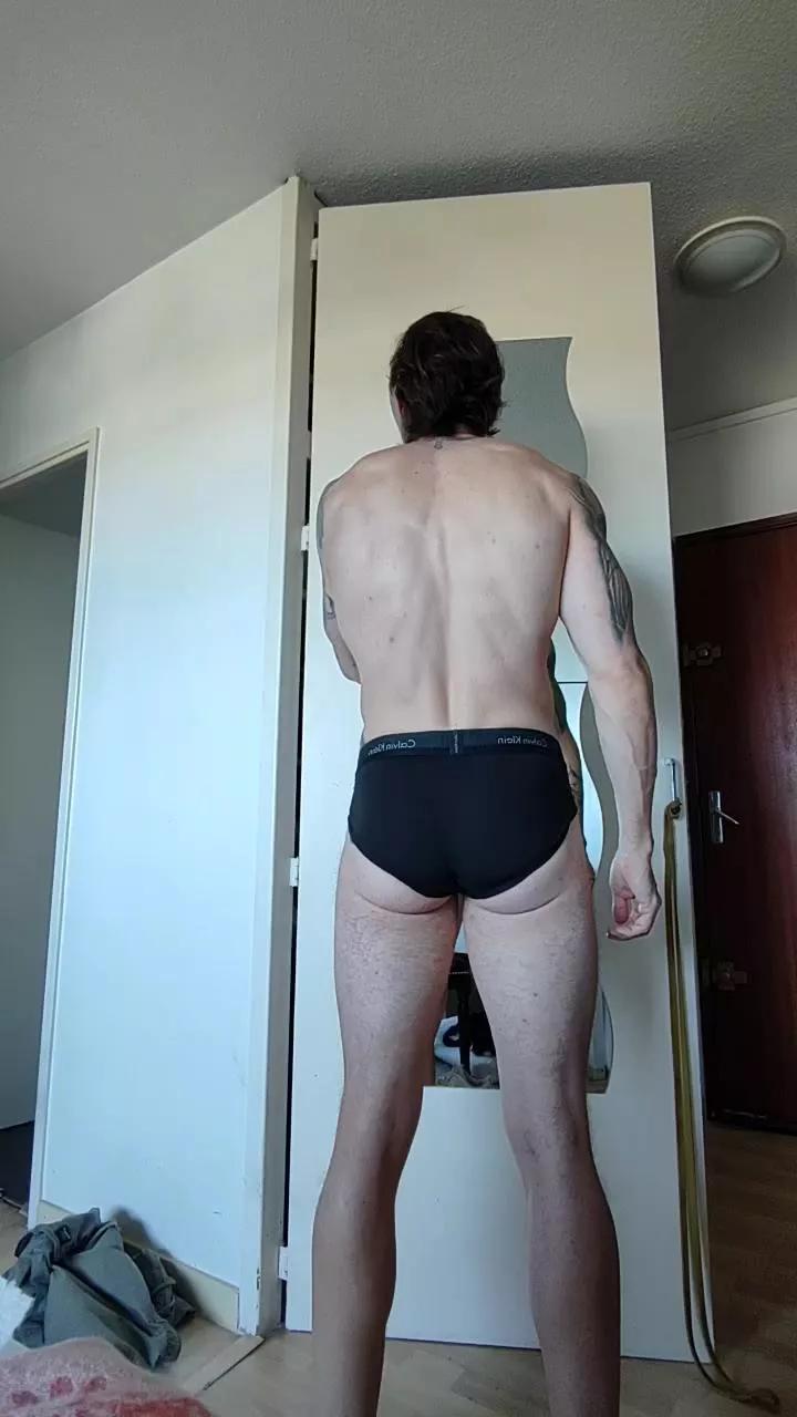 Neotrix33 on Cam4 